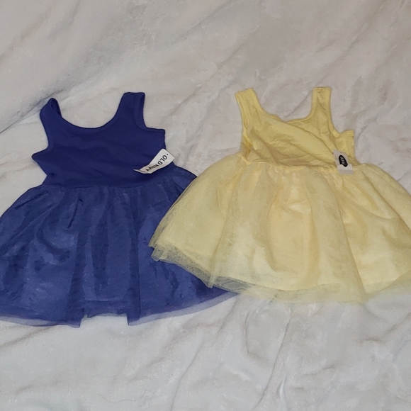 Dresses - Picture 2 of 8